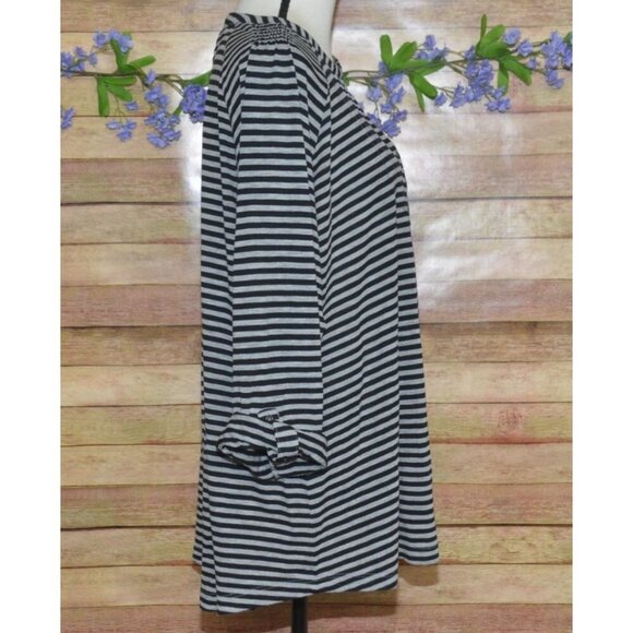 Vintage Faded Glory Women's Gray Striped V-Neck Blouse 4X Long Roll Tab Sleeves - Picture 5 of 12